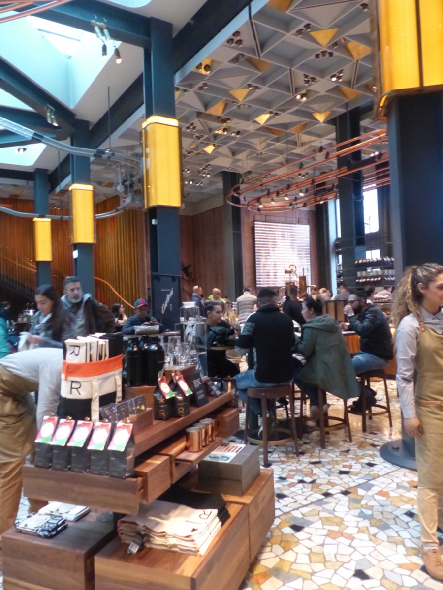 Starbucks Milan